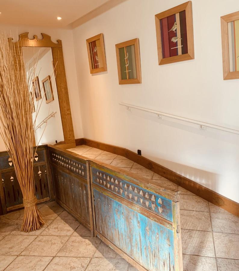 Chambre Independante Les Bains Du Bruant Saint-Porchaire Dış mekan fotoğraf
